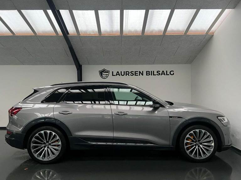 Audi e-tron 55 S-line quattro