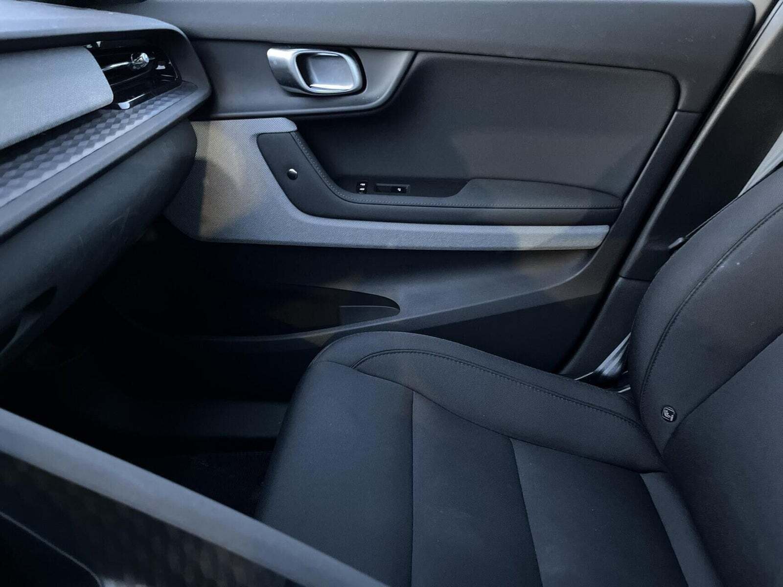 Sort Polestar 2 fra 2023