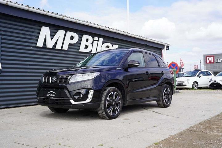 Sort Suzuki Vitara fra 2022 set udefra