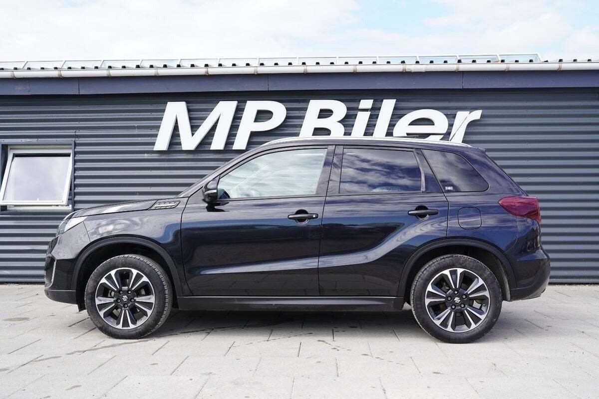 Sort Suzuki Vitara fra 2022