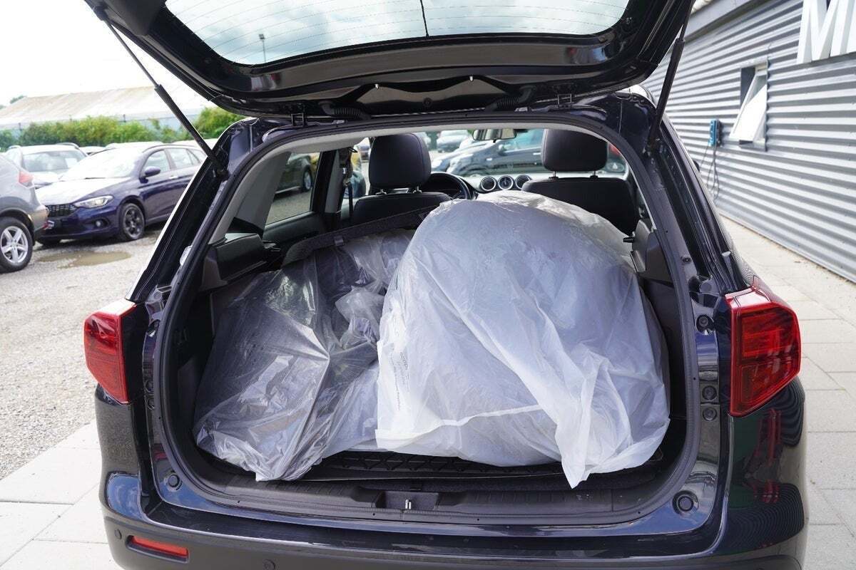 Sort Suzuki Vitara fra 2022