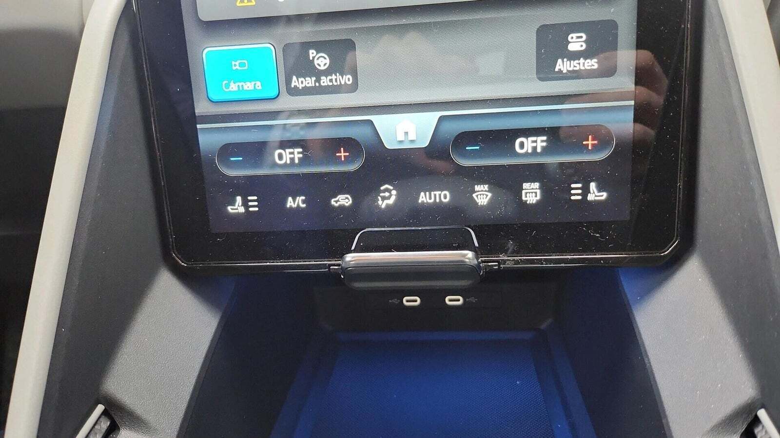 Sort Ford Explorer fra 2025