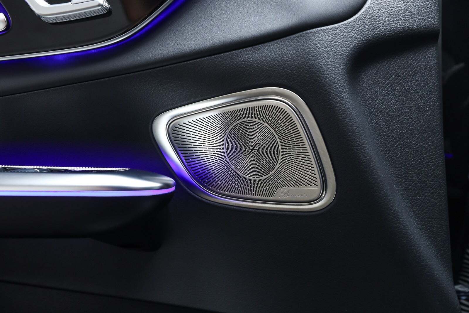 Sort Mercedes GLC300 e fra 2023