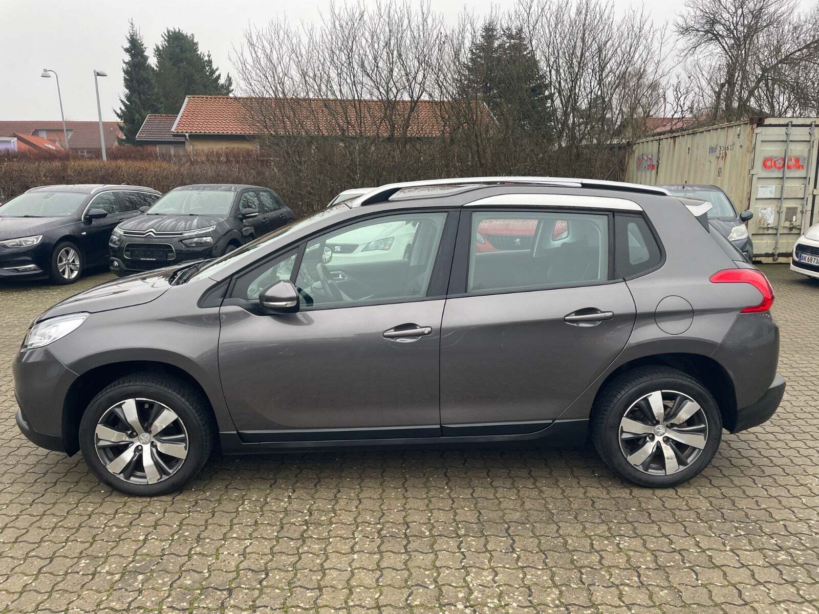 Brun Peugeot 2008 fra 2013