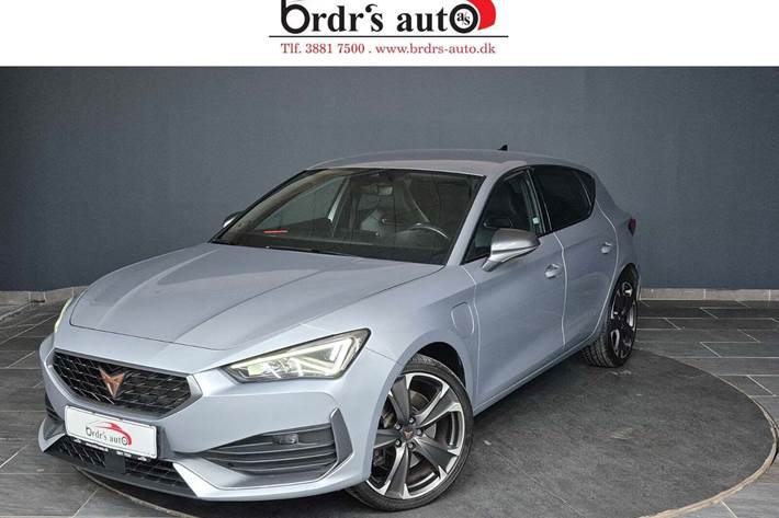 Grå Cupra Leon fra 2021 set udefra