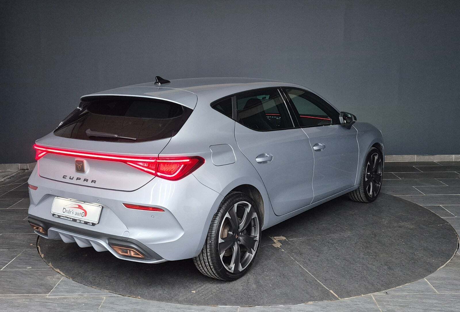 Cupra Leon 1,4 eHybrid DSG