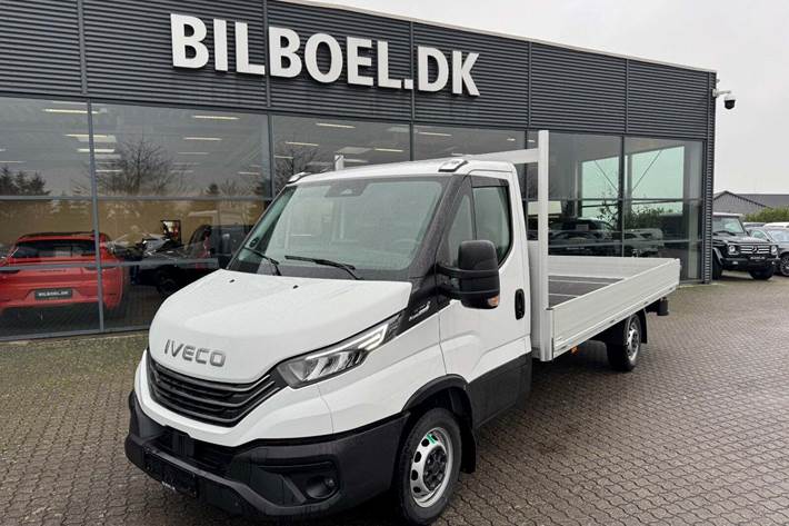 Hvid Iveco Daily fra 2025