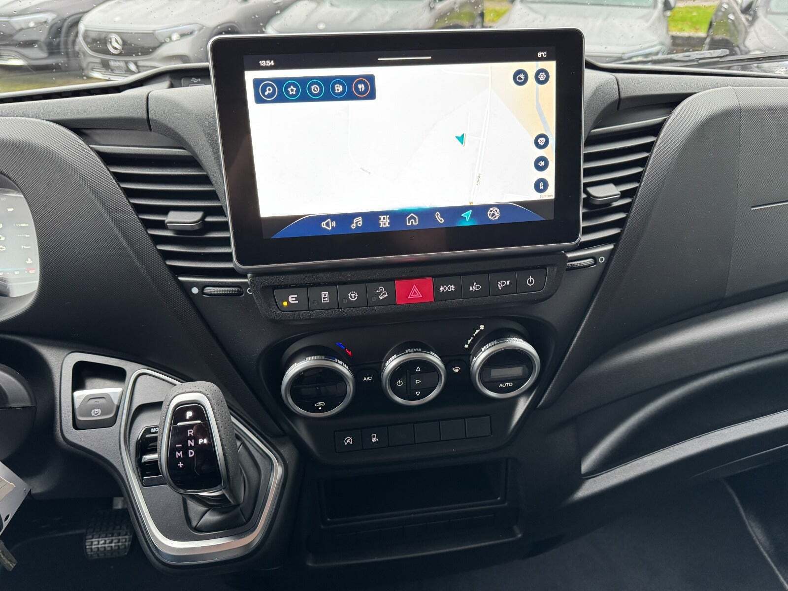 Hvid Iveco Daily fra 2025