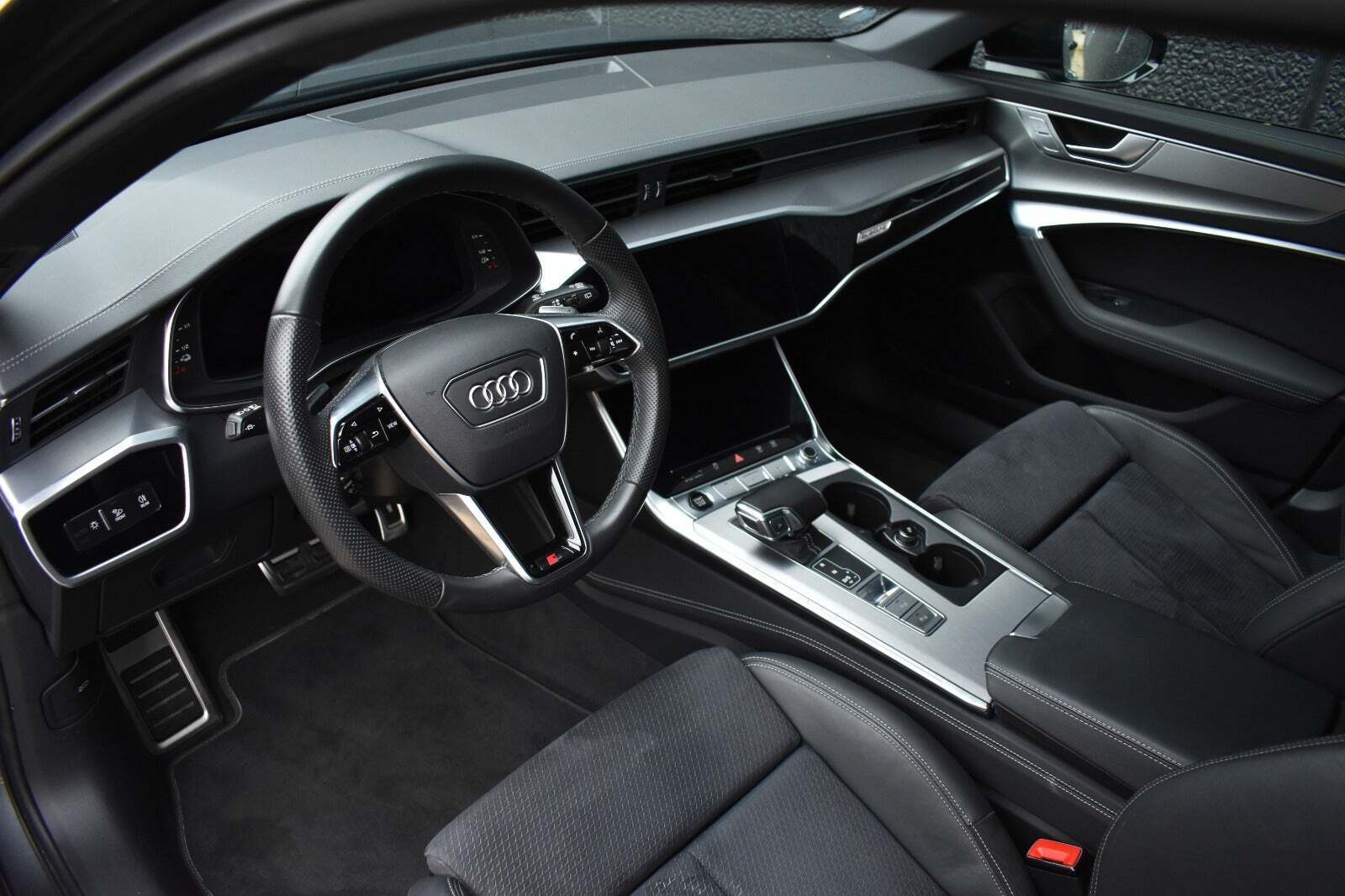 Audi A6 55 TFSi e S-line Avant quattro S-tr.