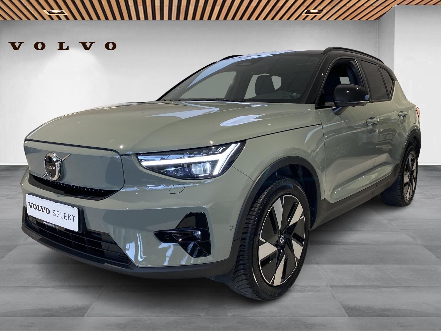 Volvo XC40 Recharge Extended Range Ultimate 252HK 5d Aut.