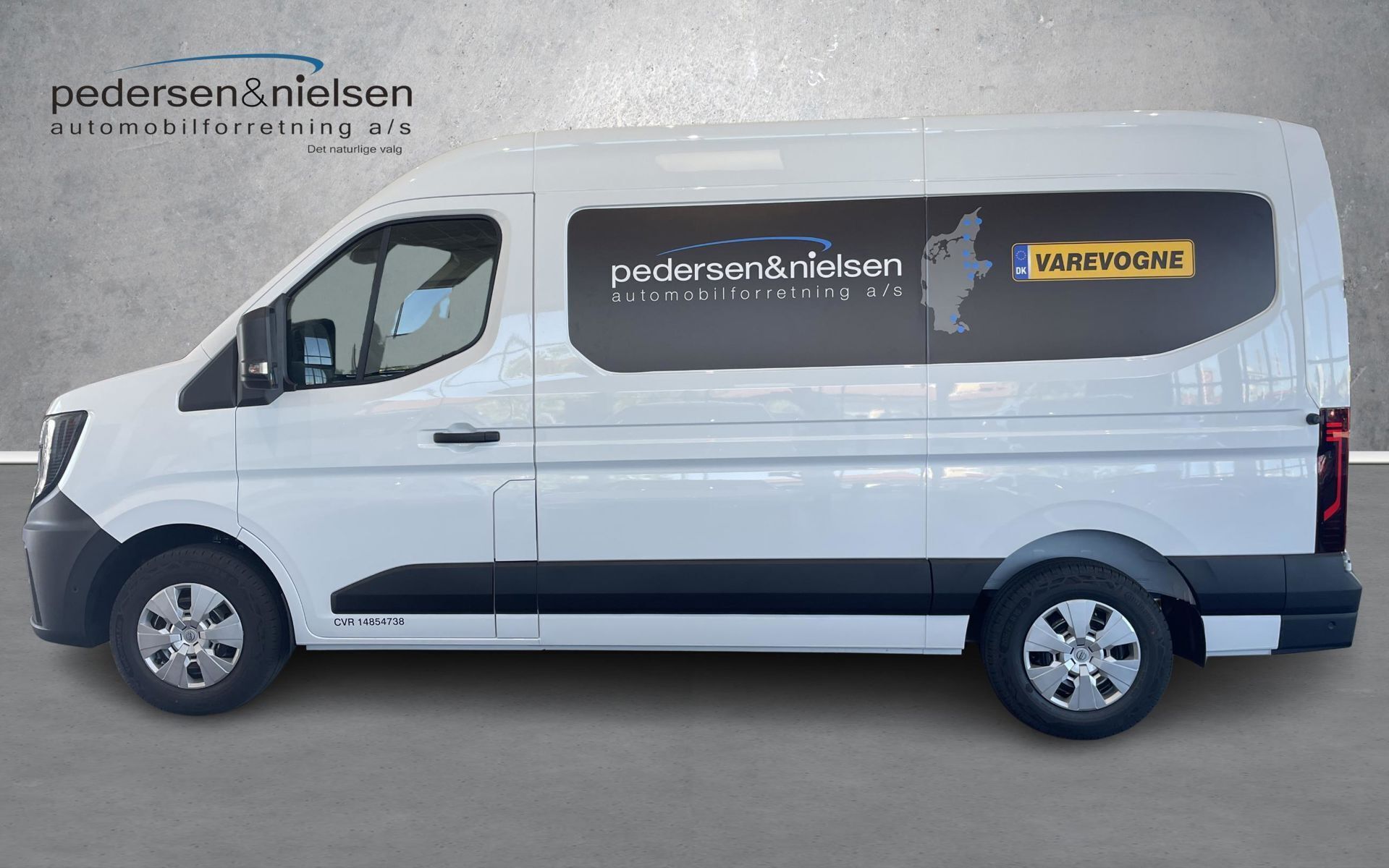 Nissan Interstar L2H2 EL Tekna 141HK Van Aut.