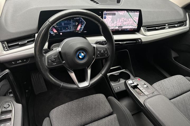 Hvid BMW iX1 fra 2023