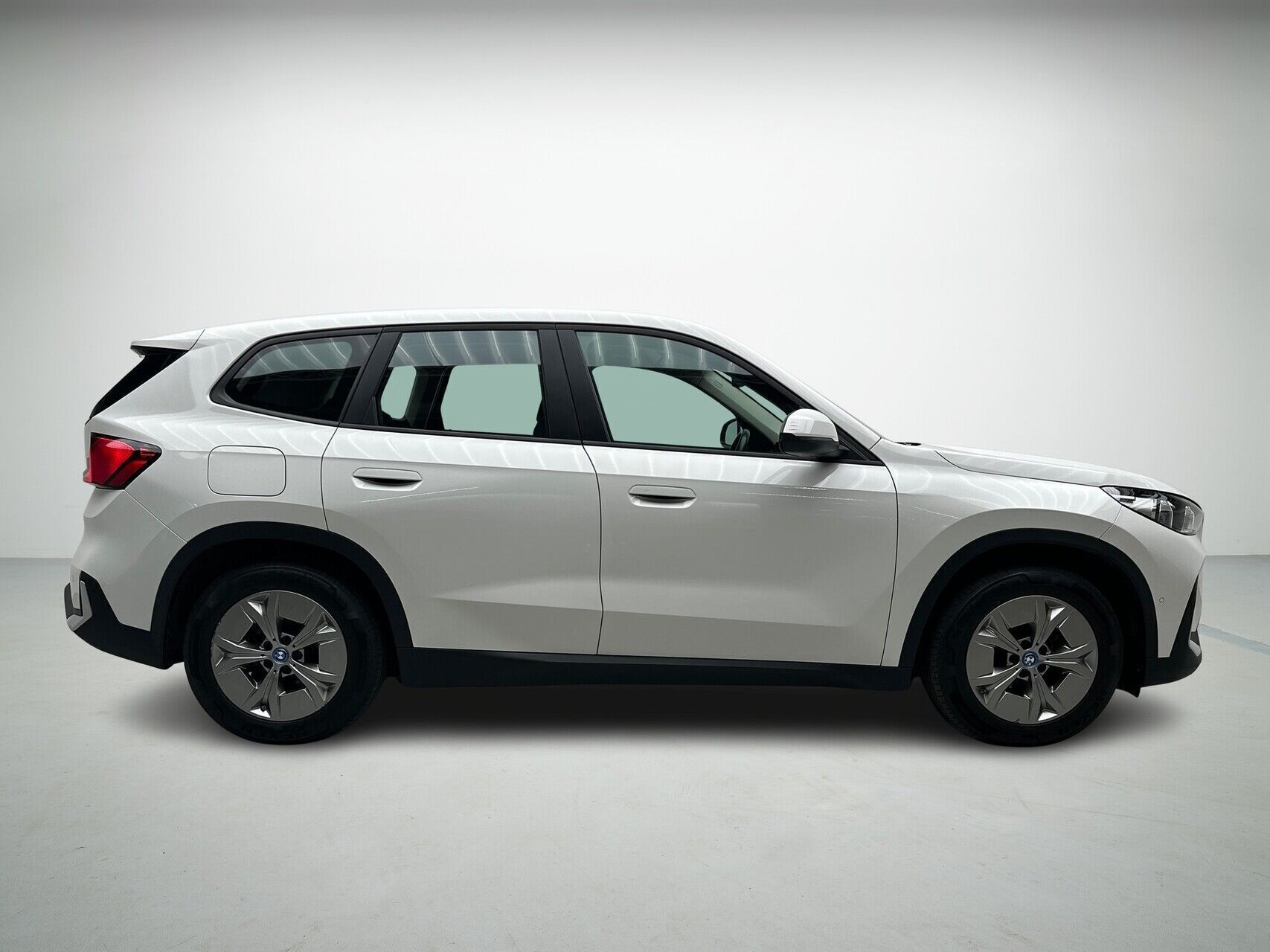 BMW iX1 xDrive30 EL 4x4 313HK 5d Aut.