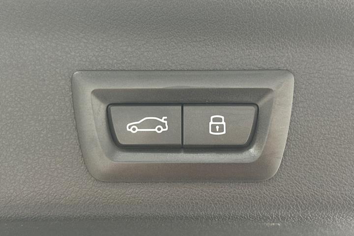 Hvid BMW iX1 fra 2023