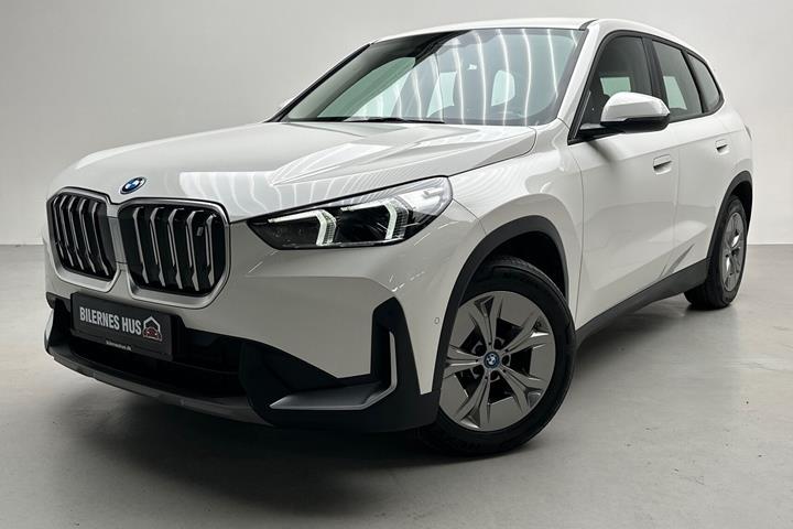 Hvid BMW iX1 fra 2023