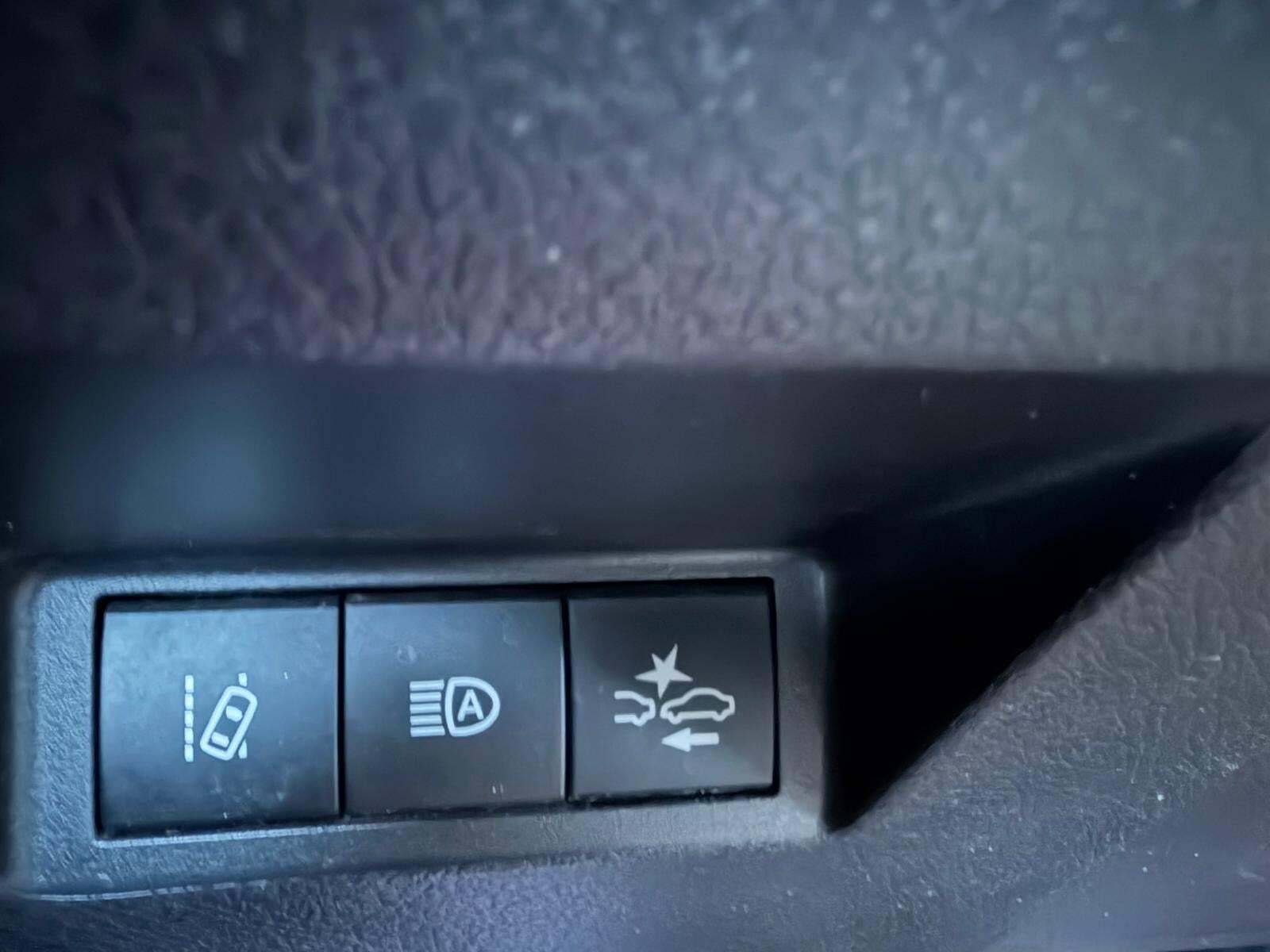 Sølv Toyota Yaris fra 2020