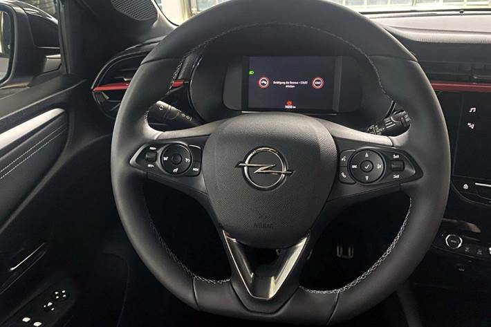 Sølv Opel Corsa-e fra 2023