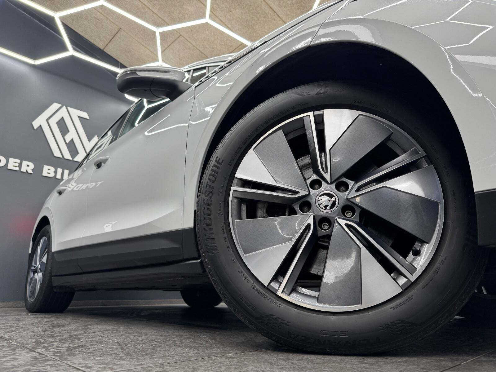 Skoda Enyaq 80 iV Lodge