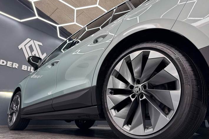 Sølv Skoda Enyaq fra 2021