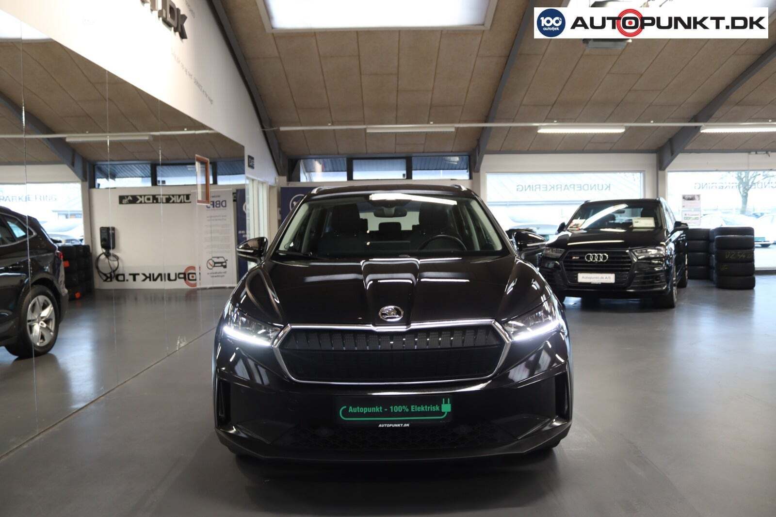 Sort Skoda Enyaq fra 2023