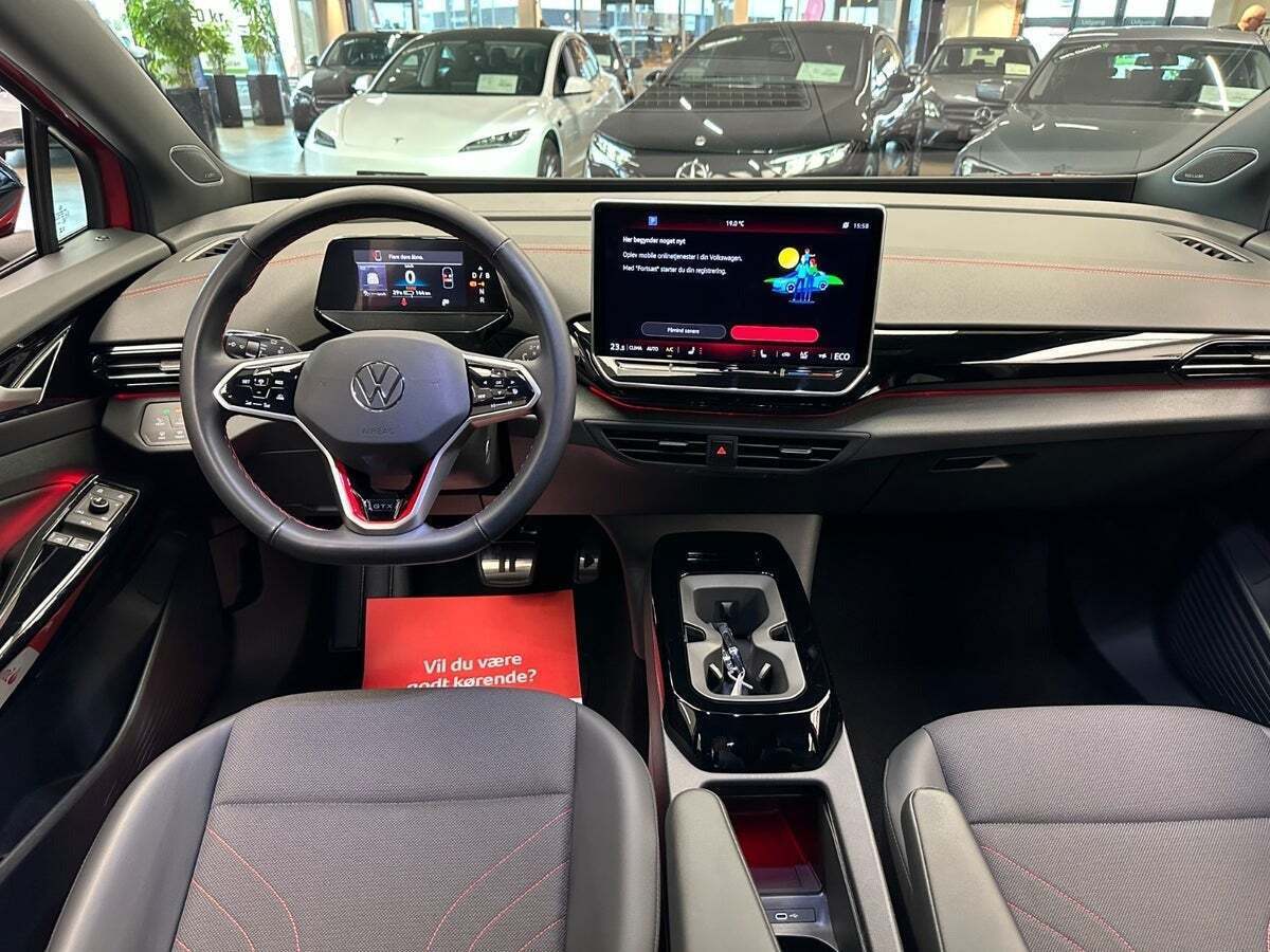 Rød VW ID.4 fra 2025