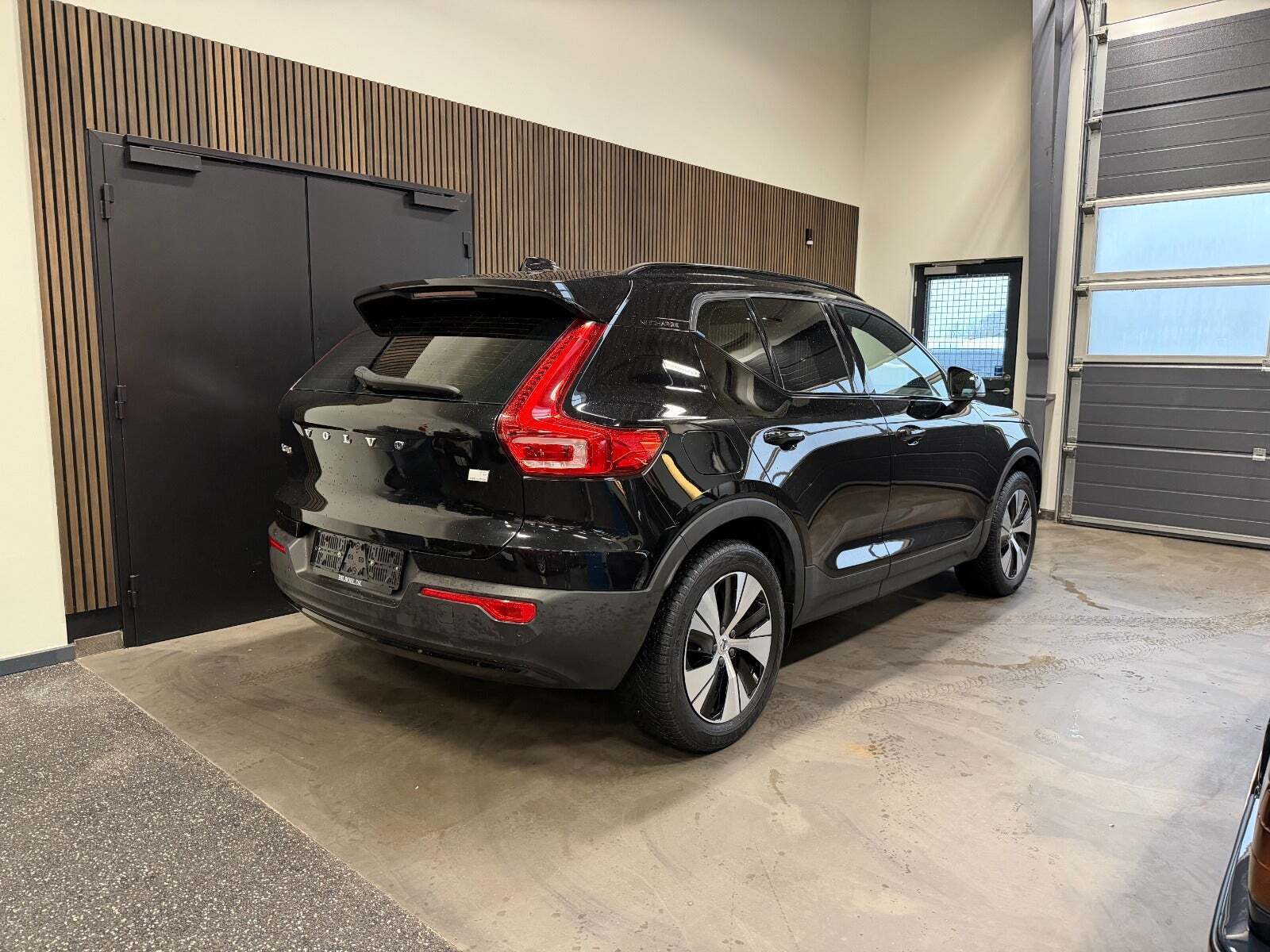 Sort Volvo XC40 fra 2021