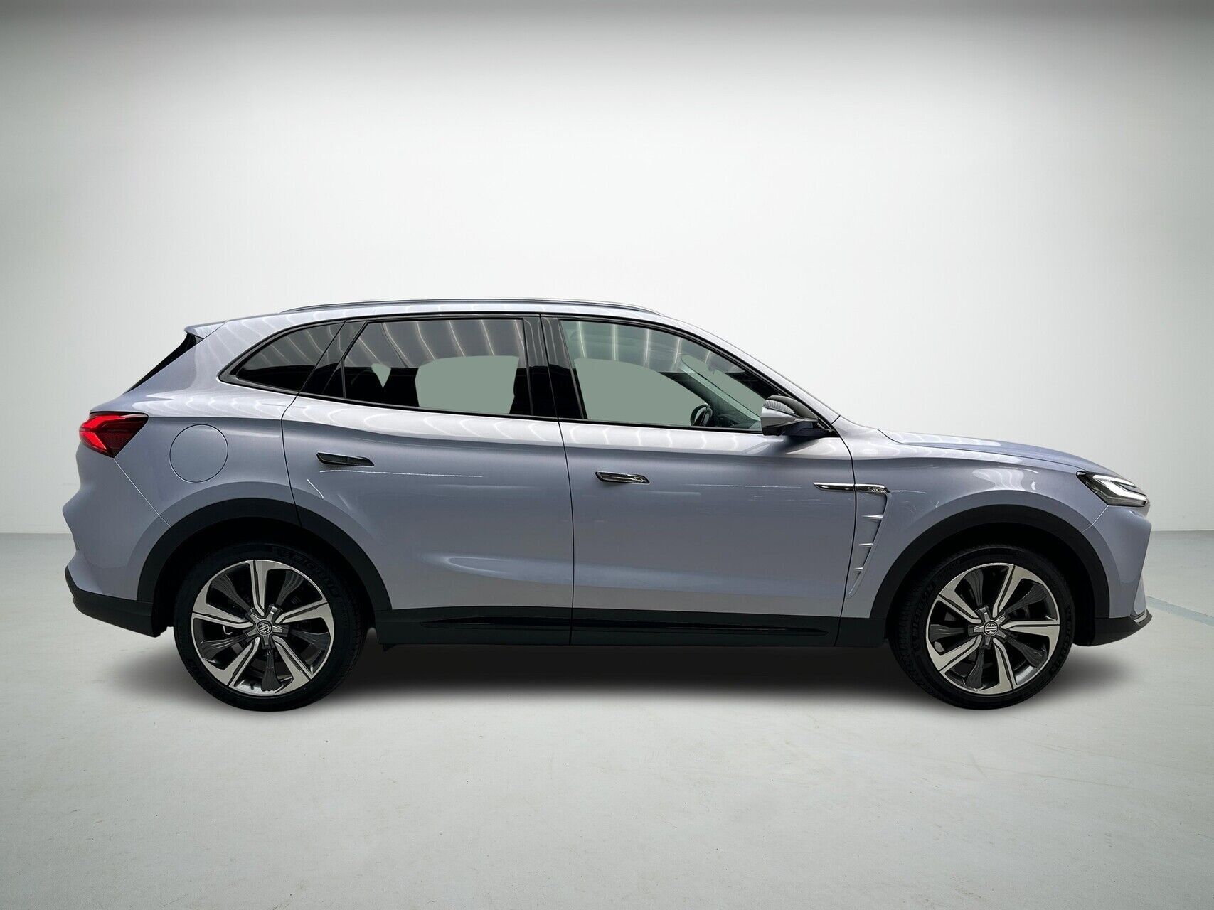 MG Marvel R EL Luxury 180HK 5d Aut.