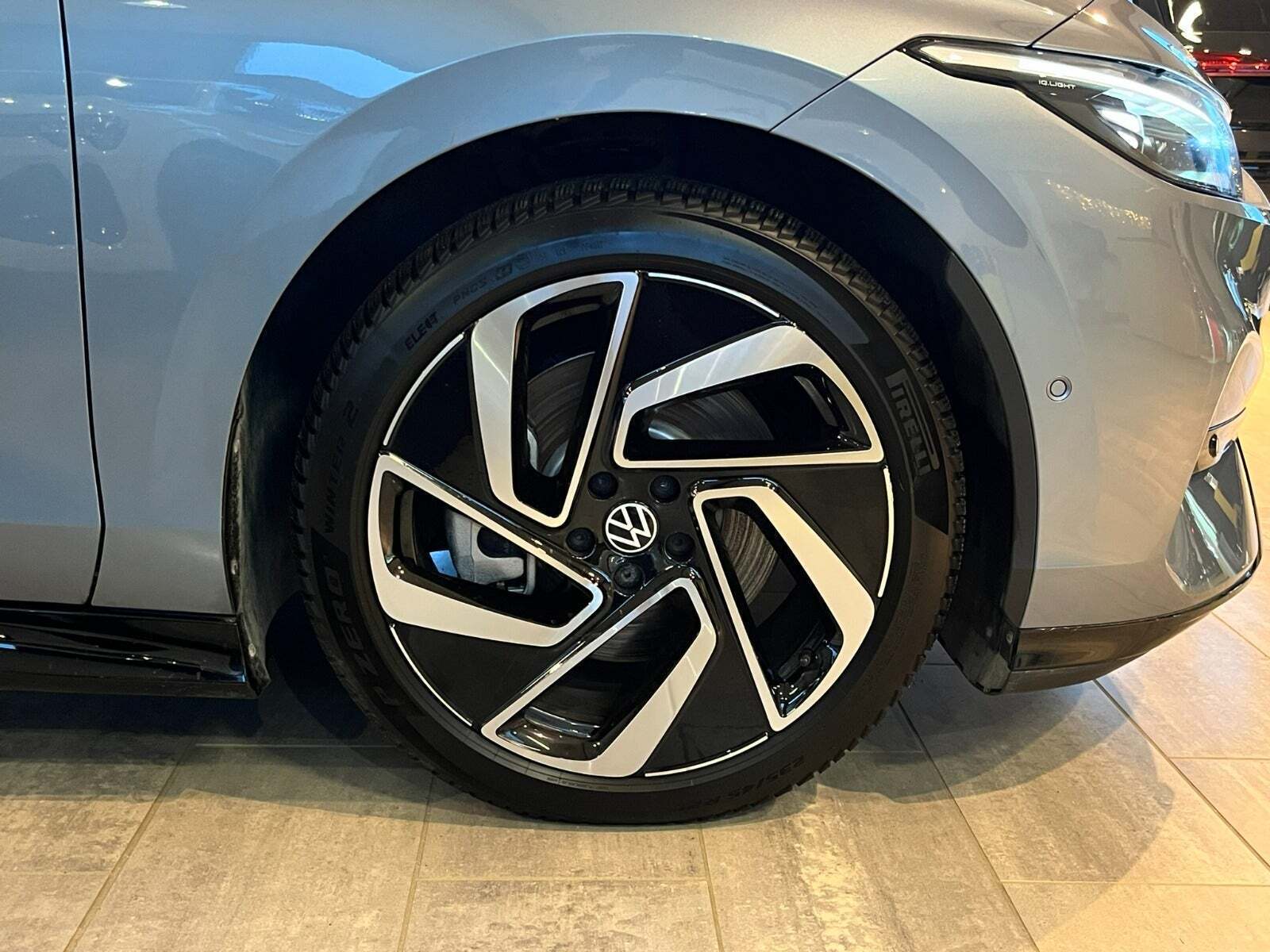 Blå VW ID.7 fra 2025