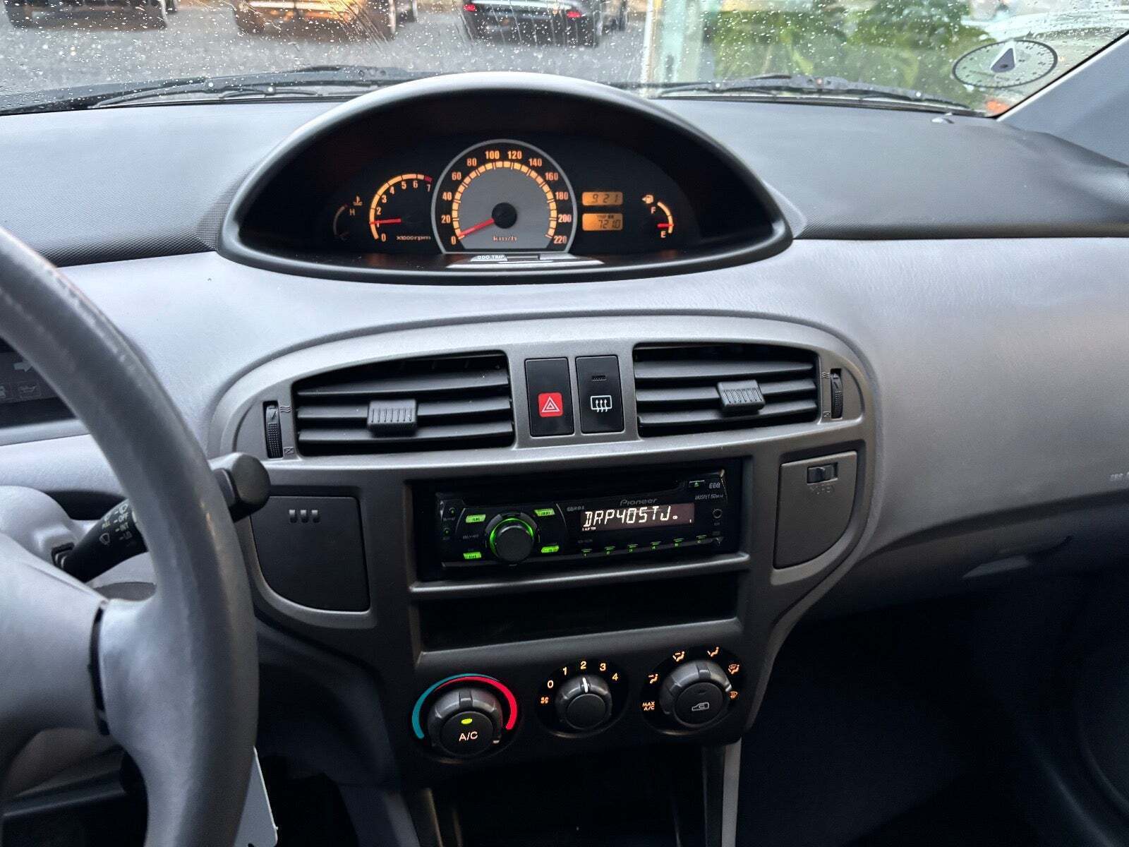 Grå Hyundai Matrix fra 2008