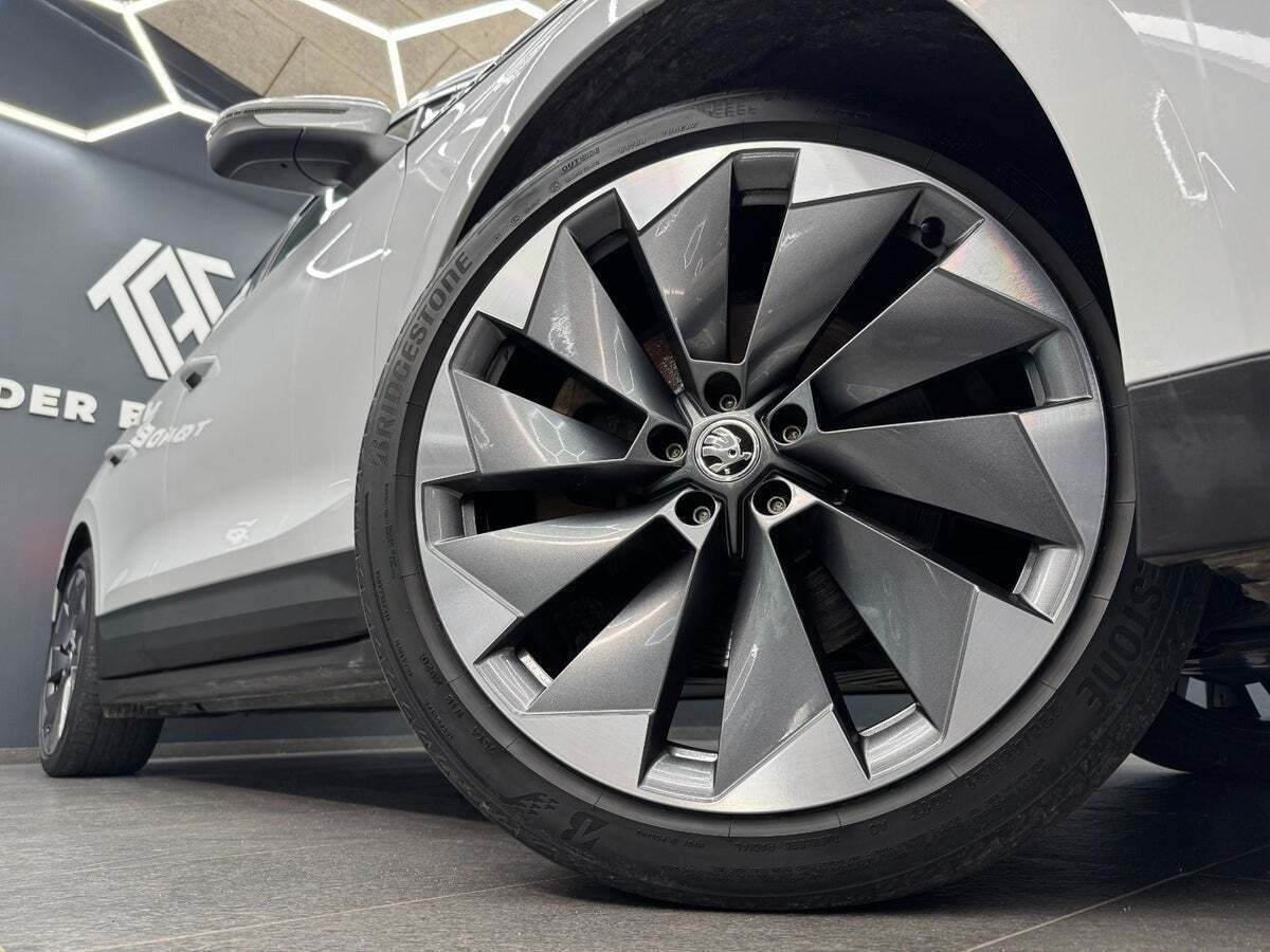 Skoda Enyaq 80 iV Suite