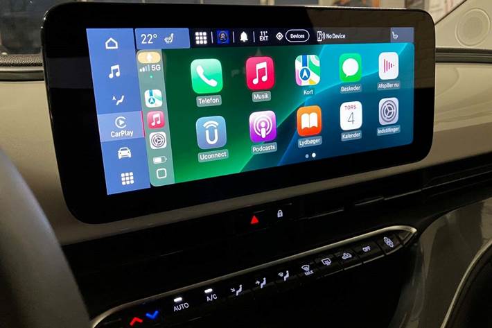 Hvid Fiat 500e fra 2023