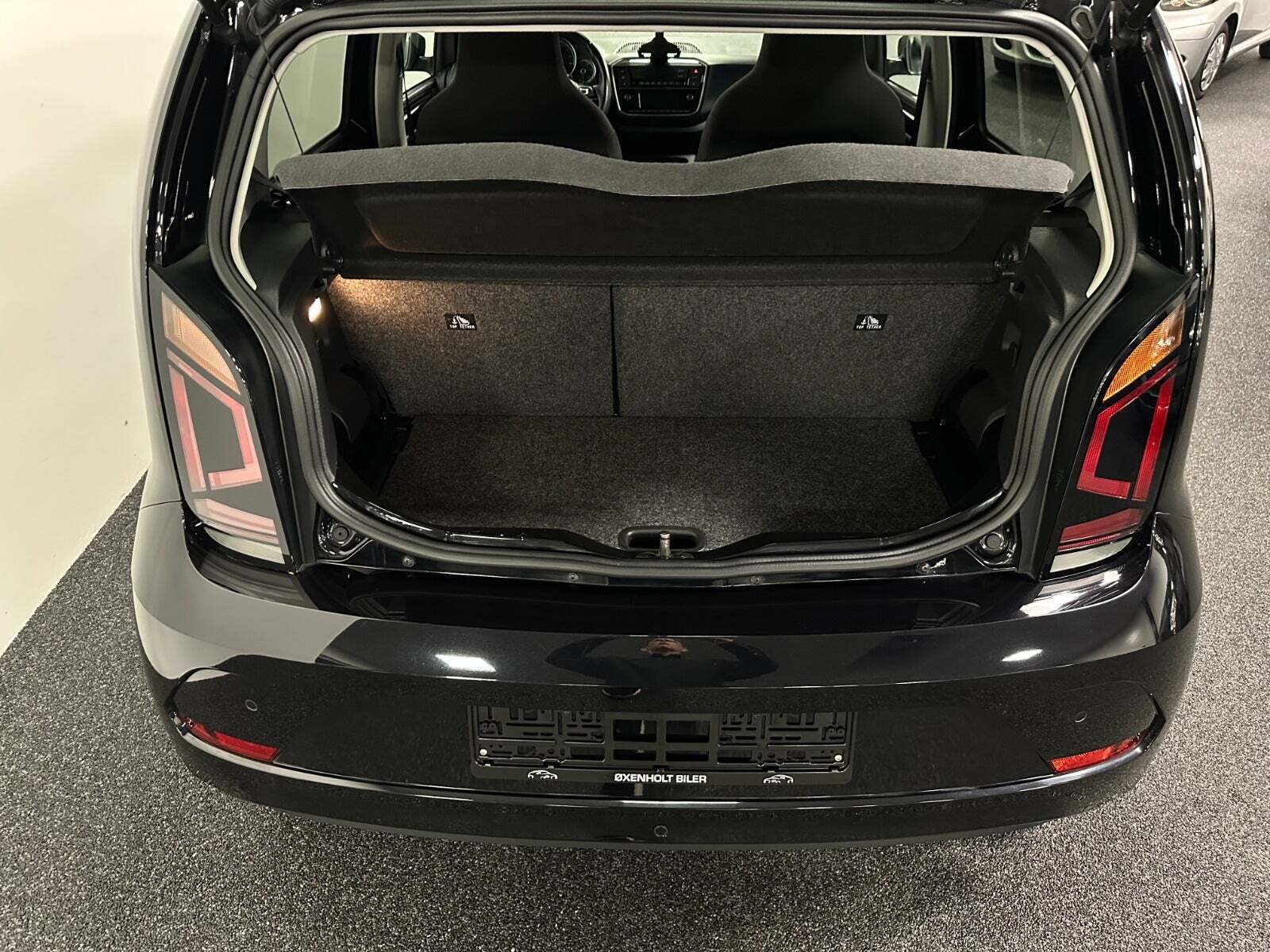 Sort VW E-UP! fra 2021