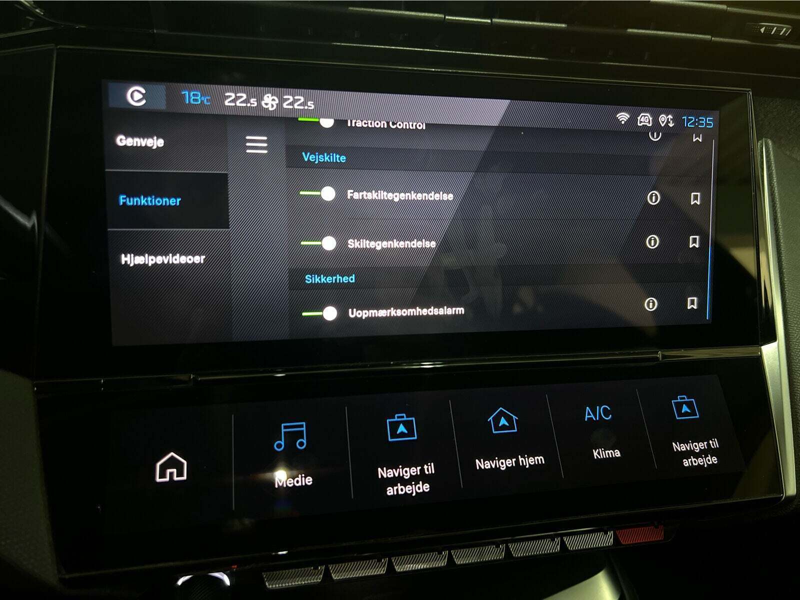 Sort Peugeot 308 fra 2022