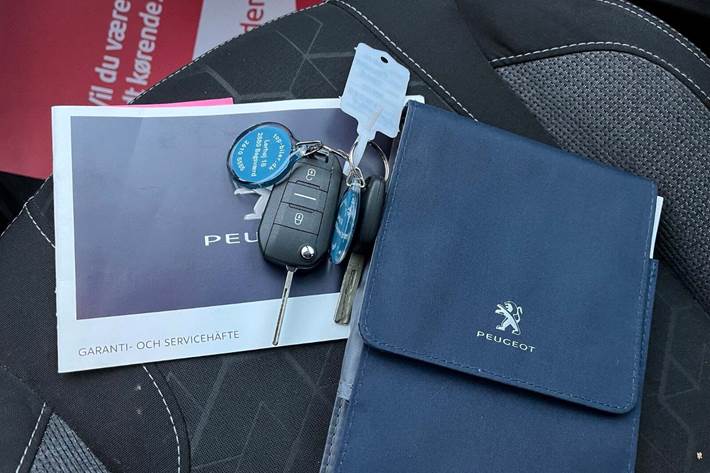 undefined Peugeot 2008 fra 2016