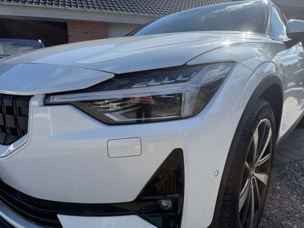 Hvid Polestar 2 fra 2021