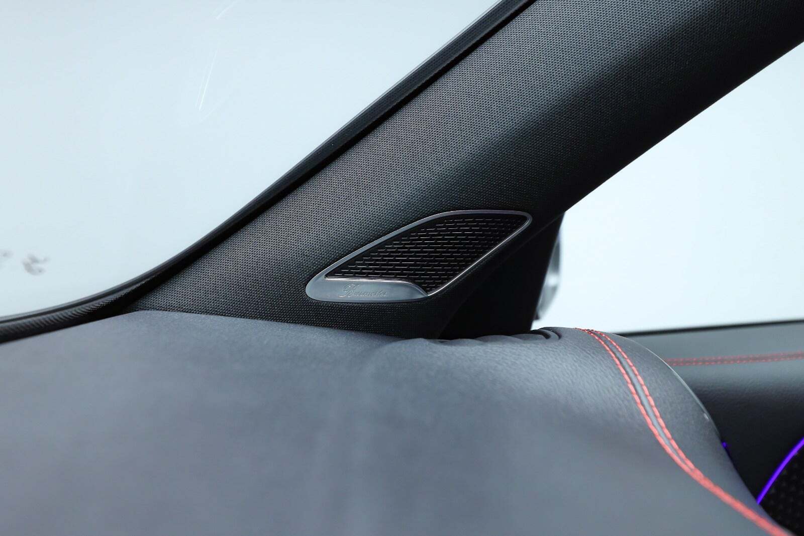 Grå Mercedes EQB250+ fra 2025