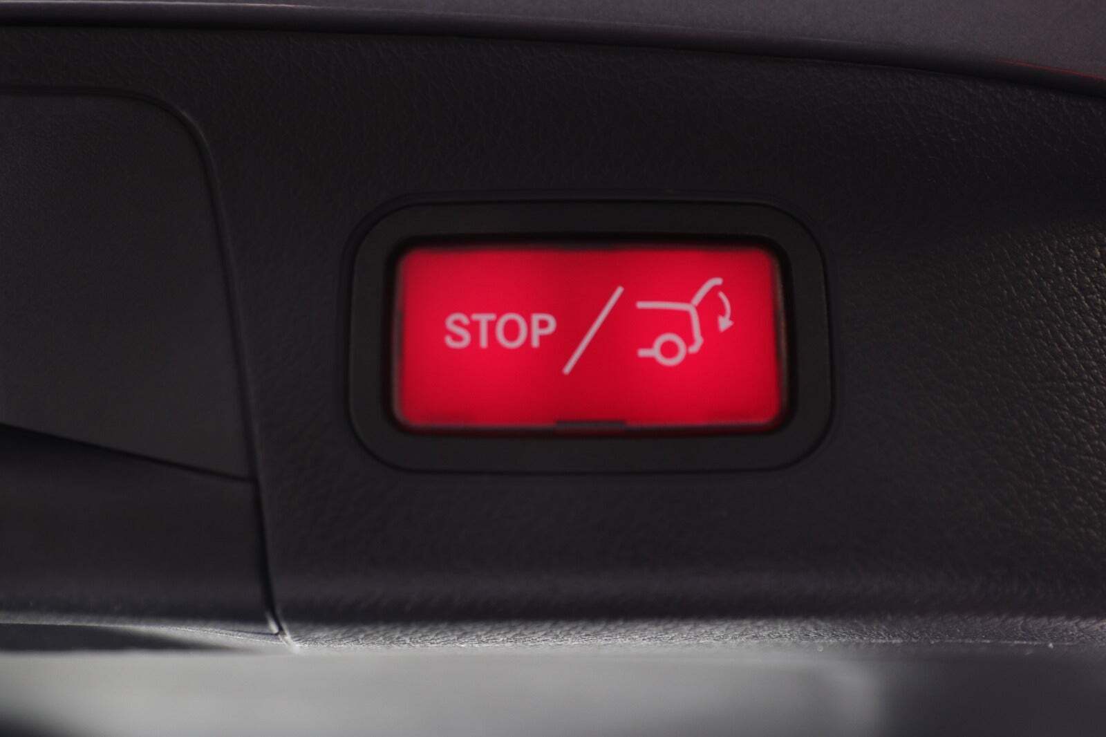 Grå Mercedes EQA250 fra 2023