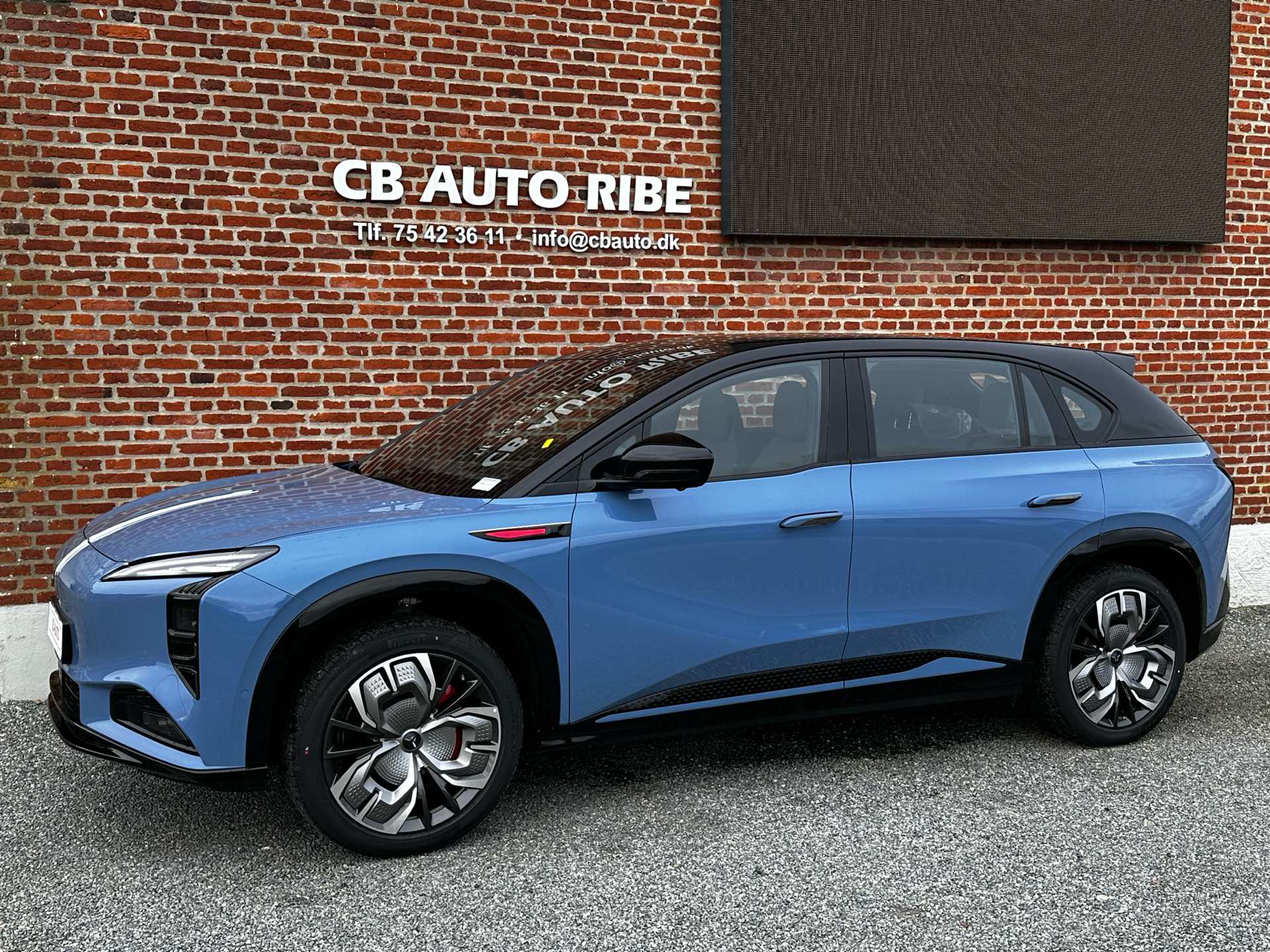 Hongqi EHS7 EL Exclusive 339HK 5d Aut.