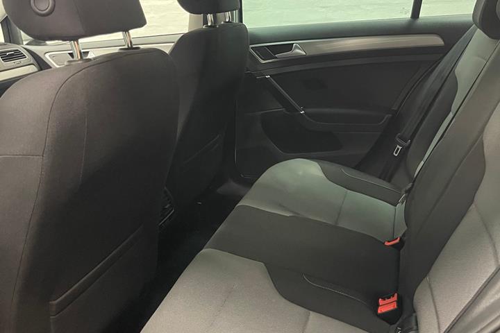 Hvid VW e-Golf VII fra 2016