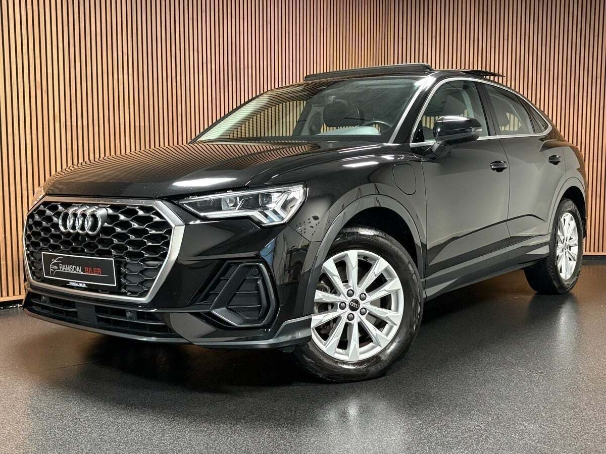 Audi Q3 45 TFSi e Attitude plus Sportback S-tr.
