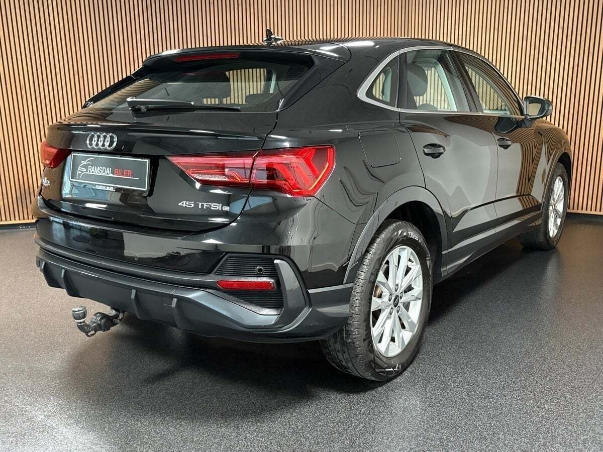 Audi Q3 45 TFSi e Attitude plus Sportback S-tr.