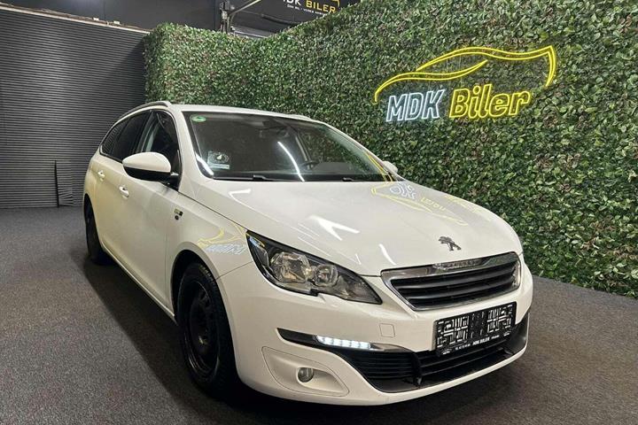 undefined Peugeot 308 fra 2016 set udefra