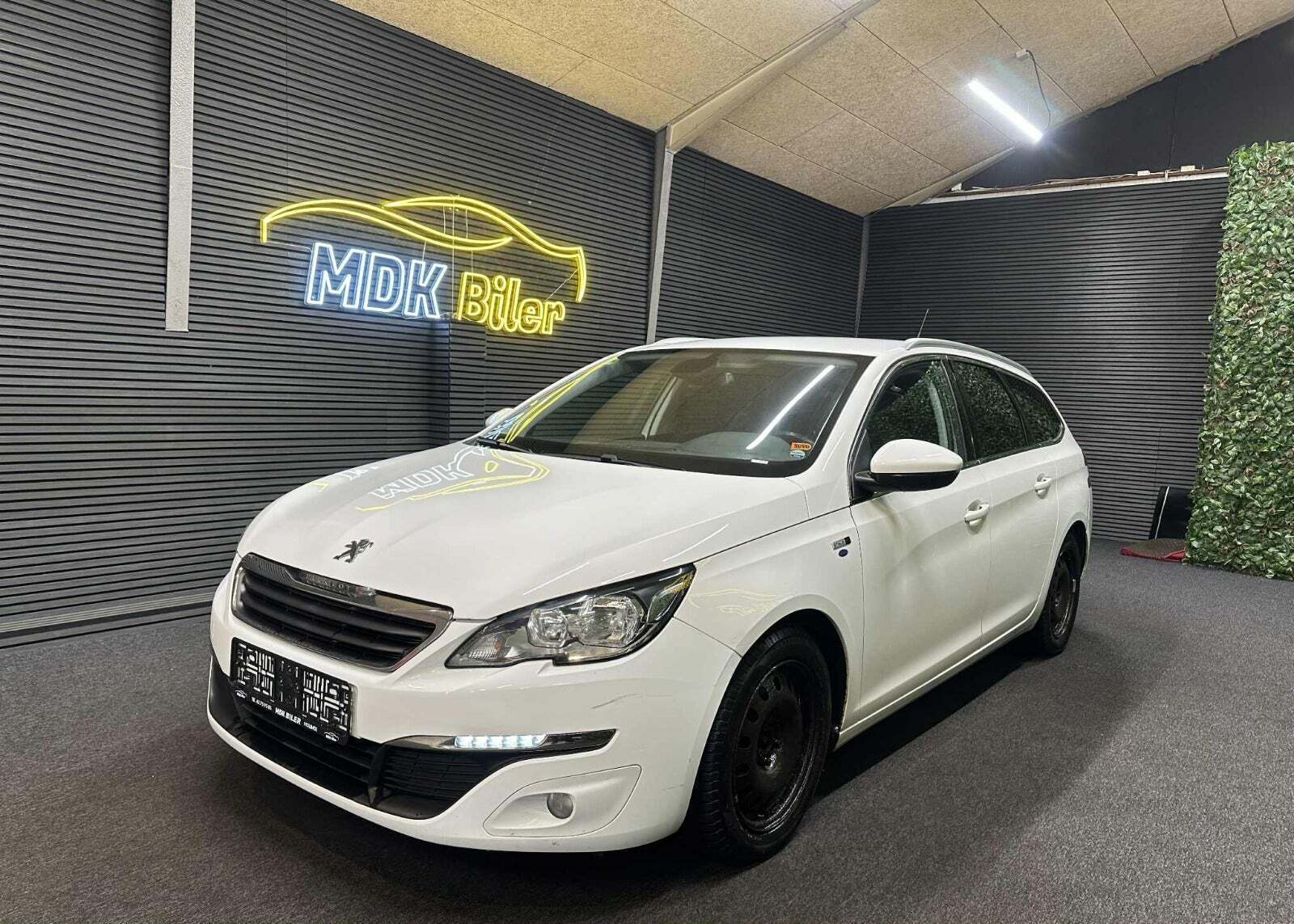 Peugeot 308 1,6 BlueHDi 120 Style Sky SW
