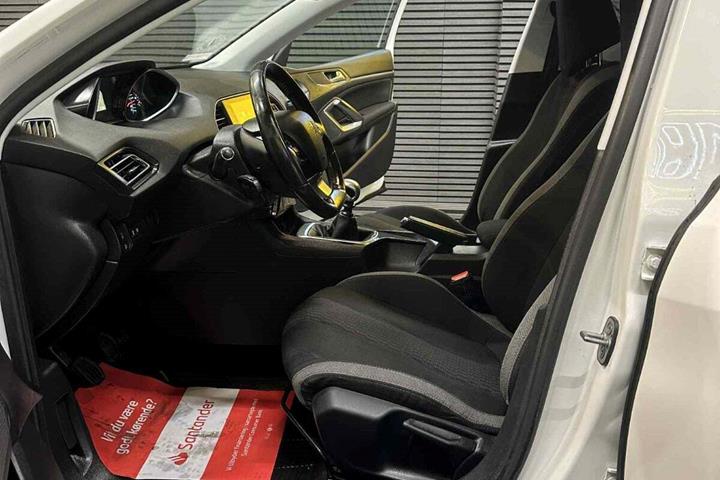 undefined Peugeot 308 fra 2016