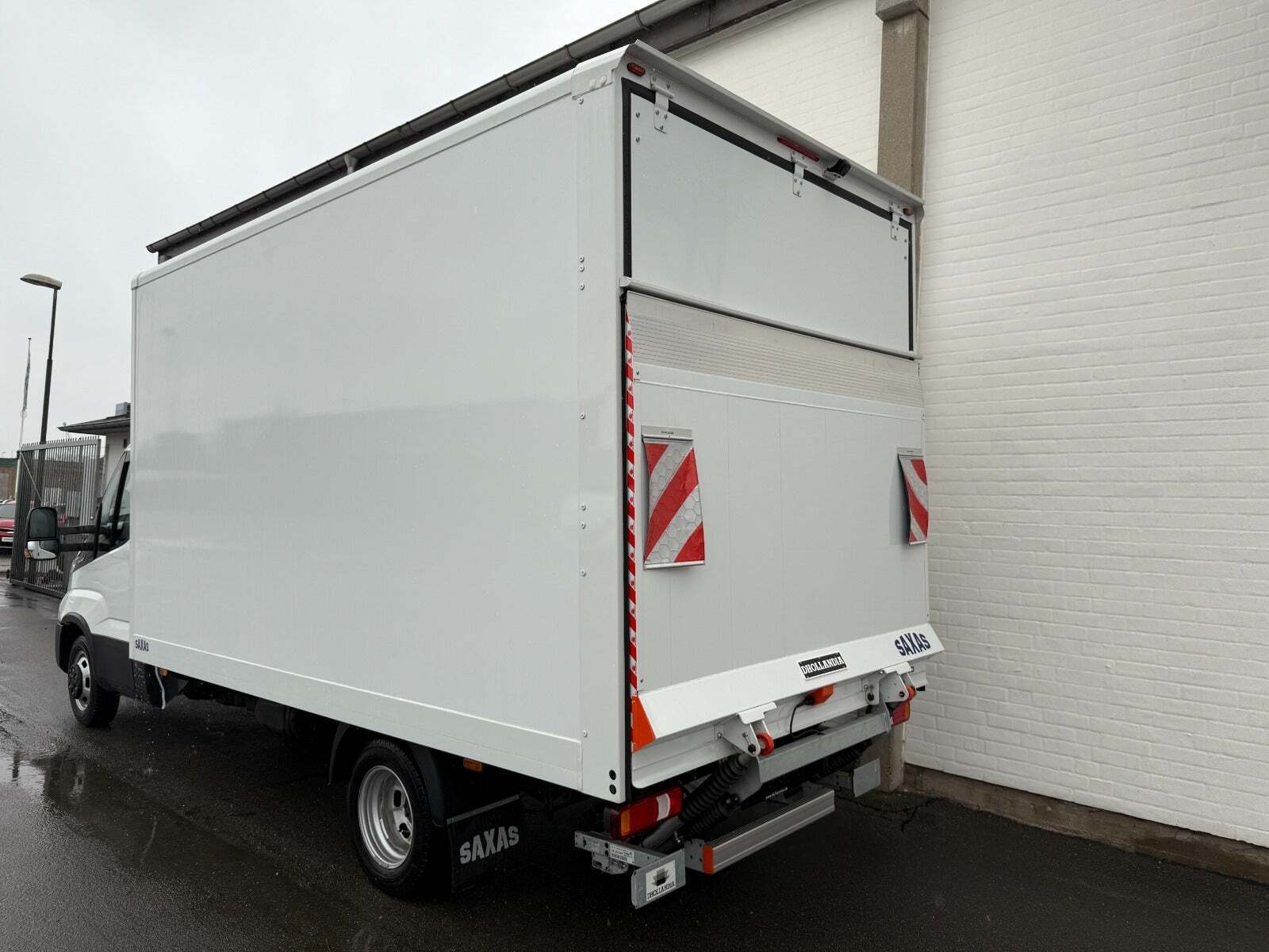 Hvid Iveco Daily fra 2025