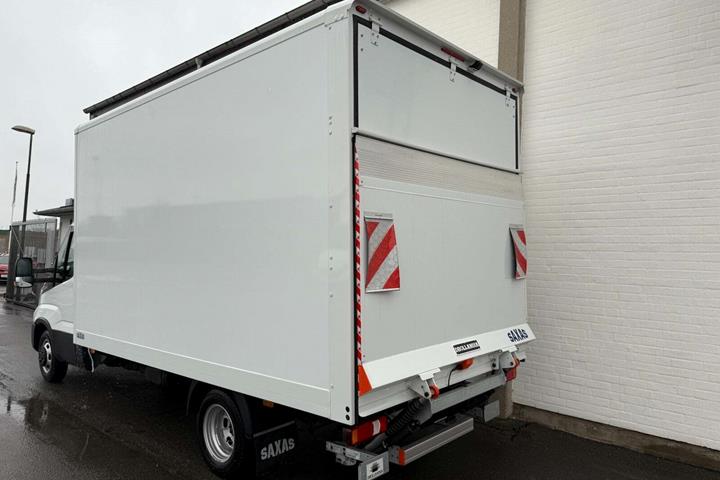 Hvid Iveco Daily fra 2025