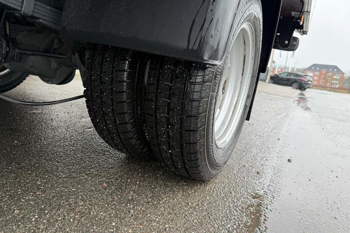 Hvid Iveco Daily fra 2025