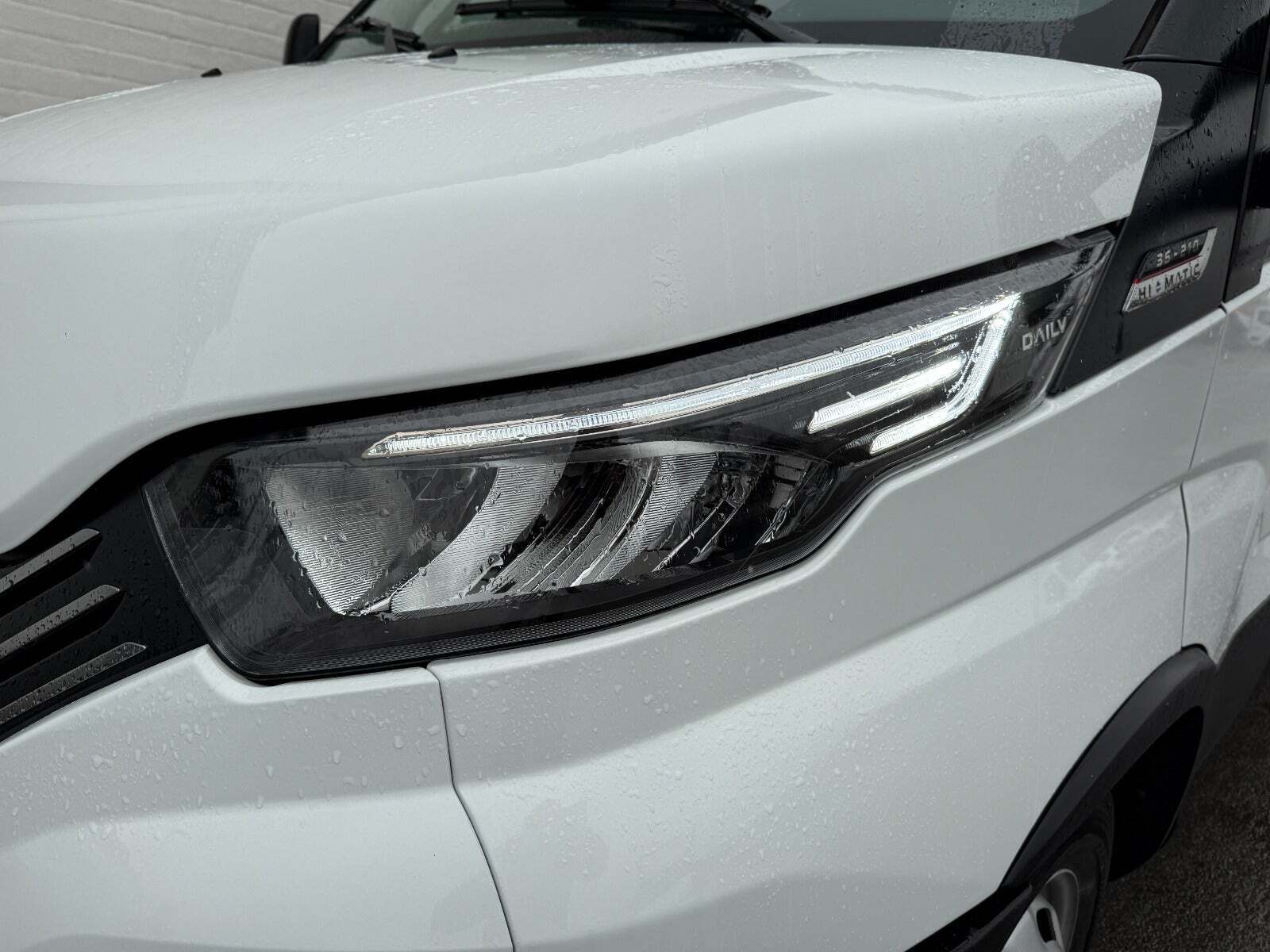 Hvid Iveco Daily fra 2025