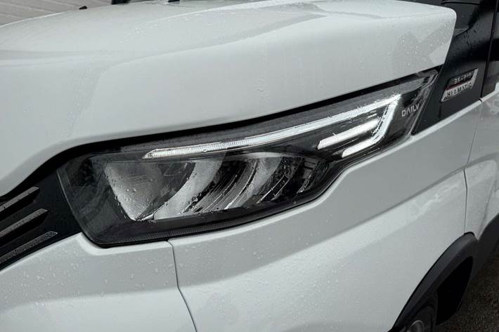 Hvid Iveco Daily fra 2025