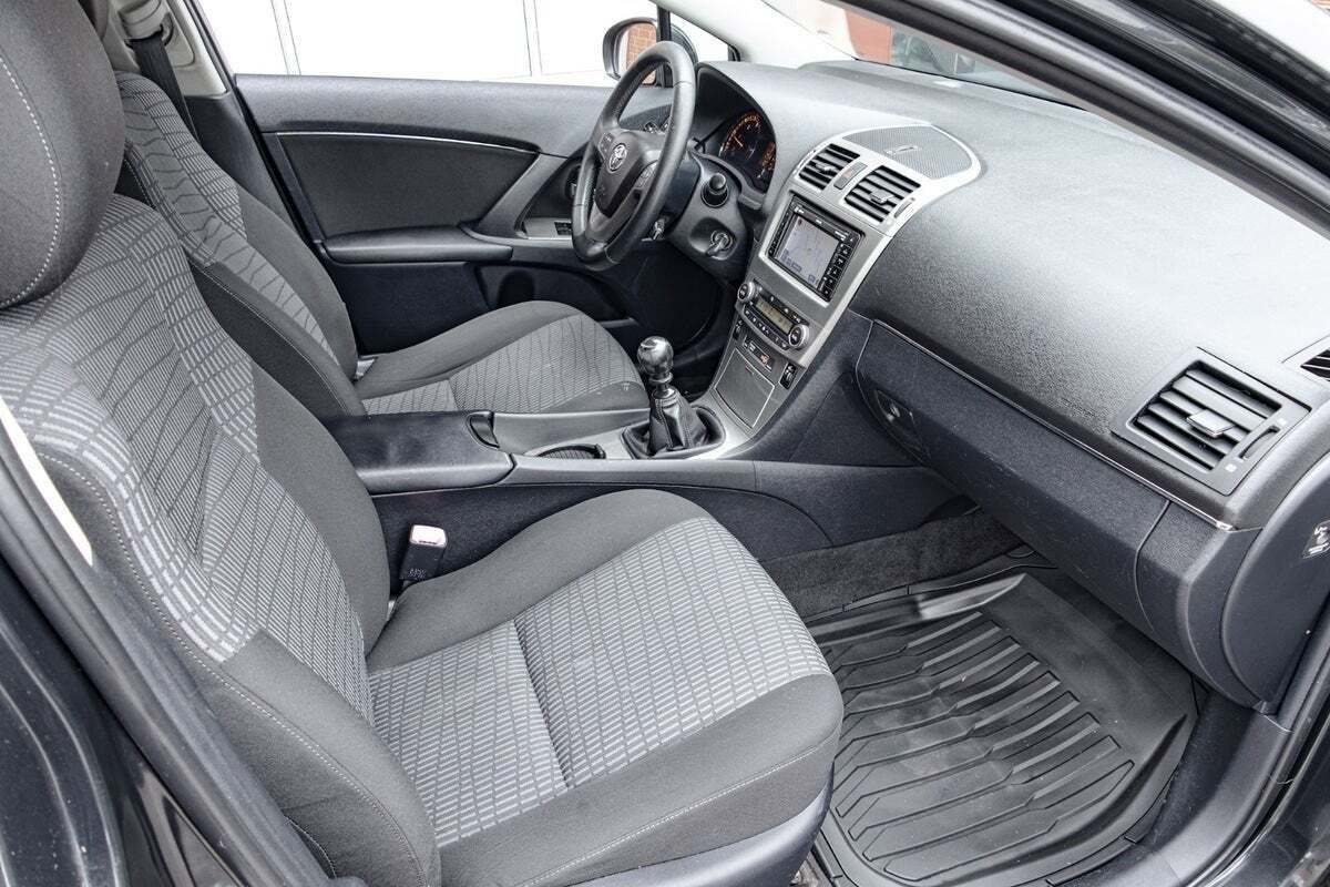 Toyota Avensis 2,0 D-4D T1 stc.